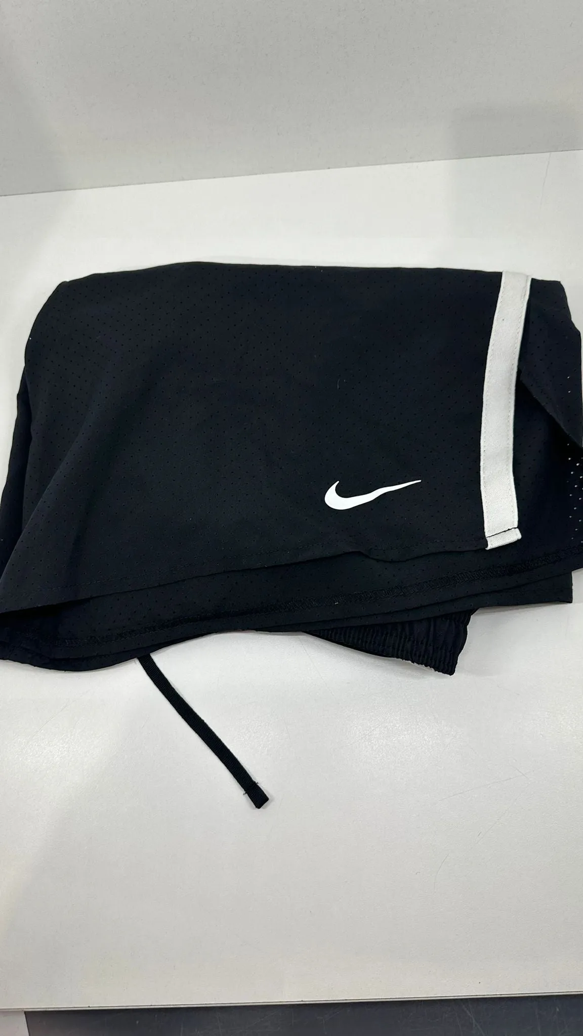 Nike Mens 7 Inch Short Regular Elastic Active Shorts Size Large