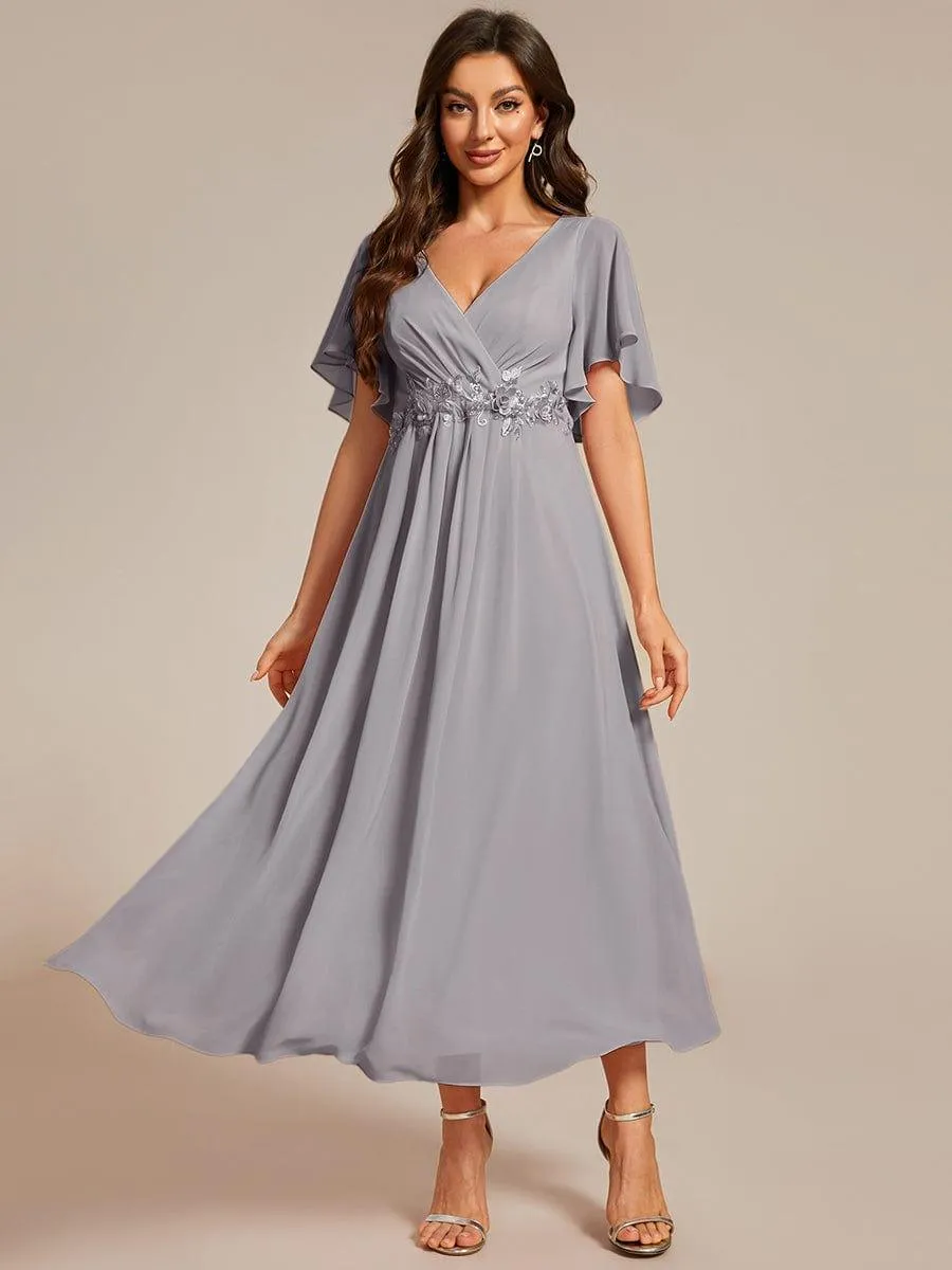 Short Sleeve V Neck Knee Length Mother of the Bride Dress