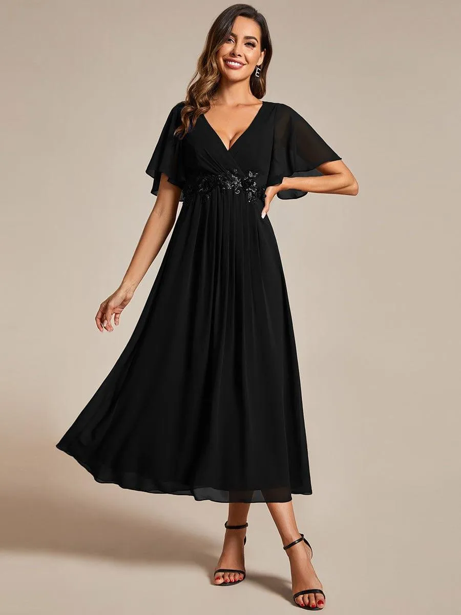 Short Sleeve V Neck Knee Length Mother of the Bride Dress