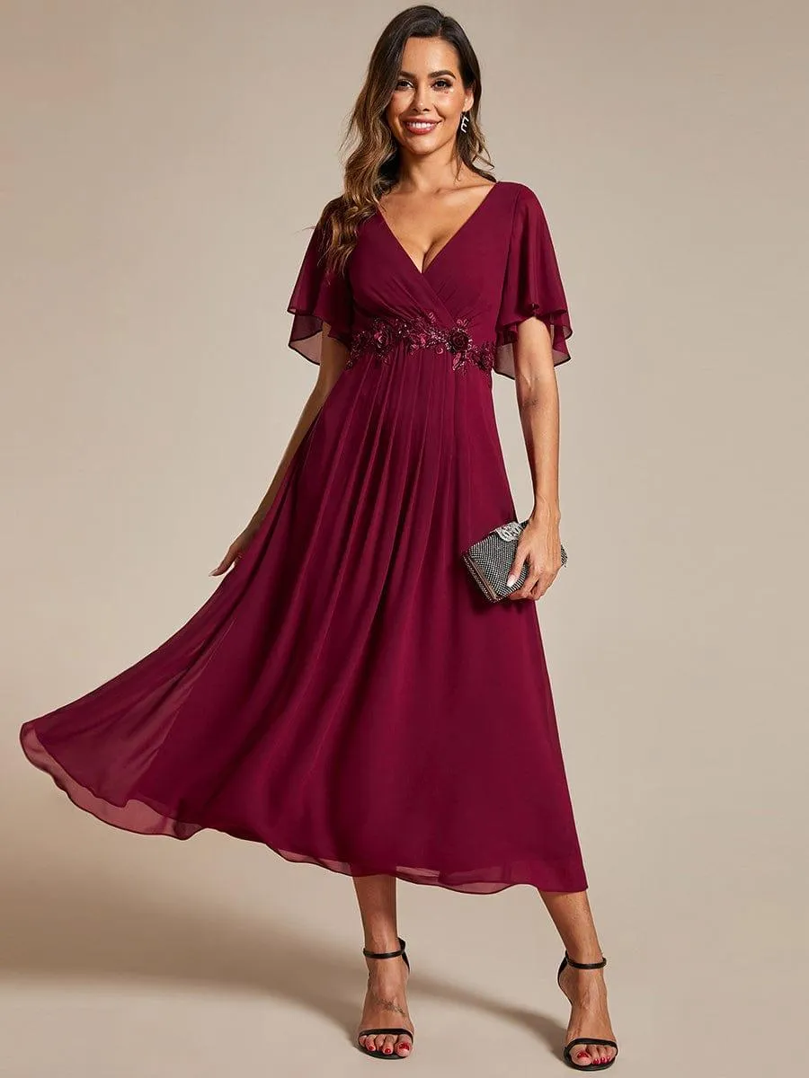 Short Sleeve V Neck Knee Length Mother of the Bride Dress