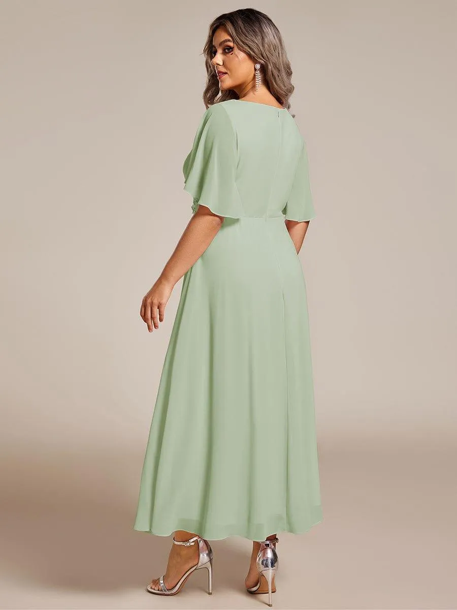 Short Sleeve V Neck Knee Length Mother of the Bride Dress