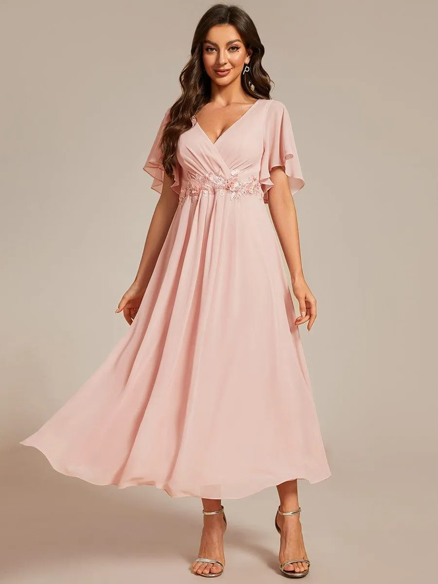 Short Sleeve V Neck Knee Length Mother of the Bride Dress