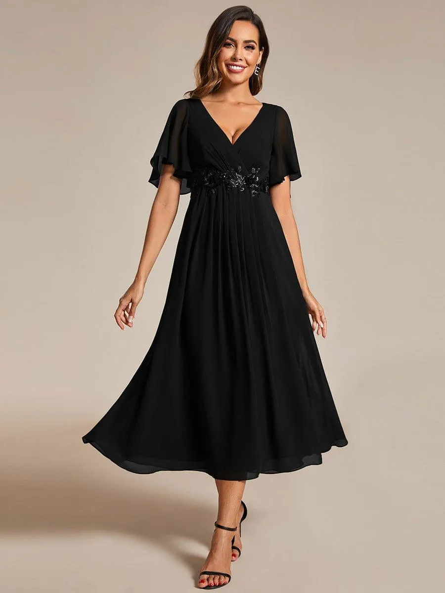 Short Sleeve V Neck Knee Length Mother of the Bride Dress