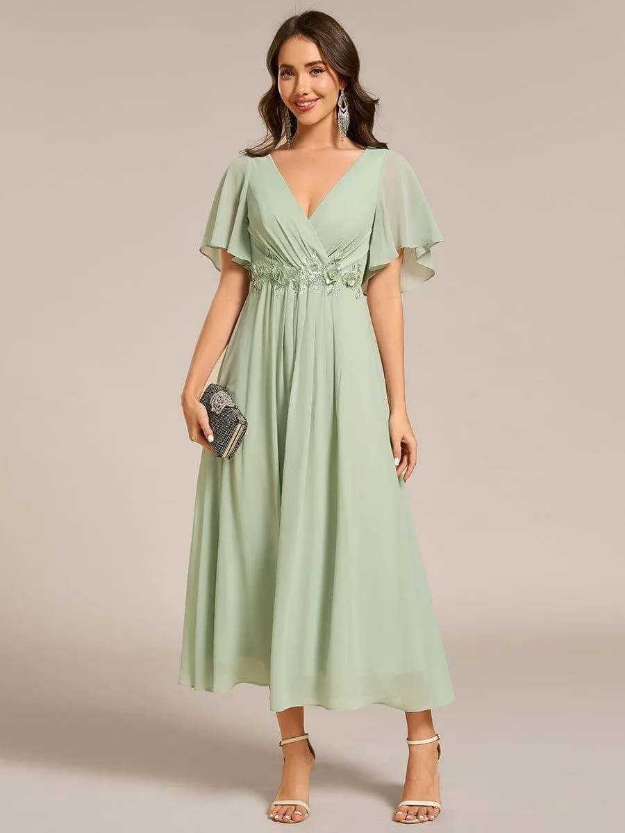 Short Sleeve V Neck Knee Length Mother of the Bride Dress