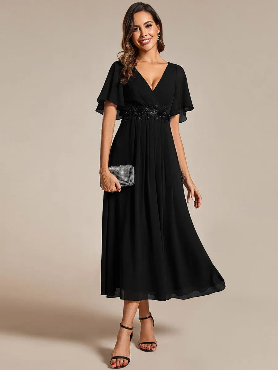 Short Sleeve V Neck Knee Length Mother of the Bride Dress