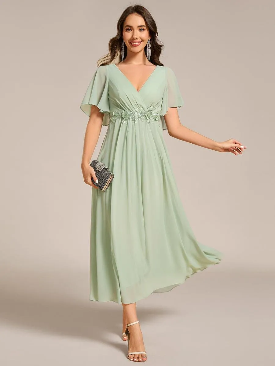 Short Sleeve V Neck Knee Length Mother of the Bride Dress