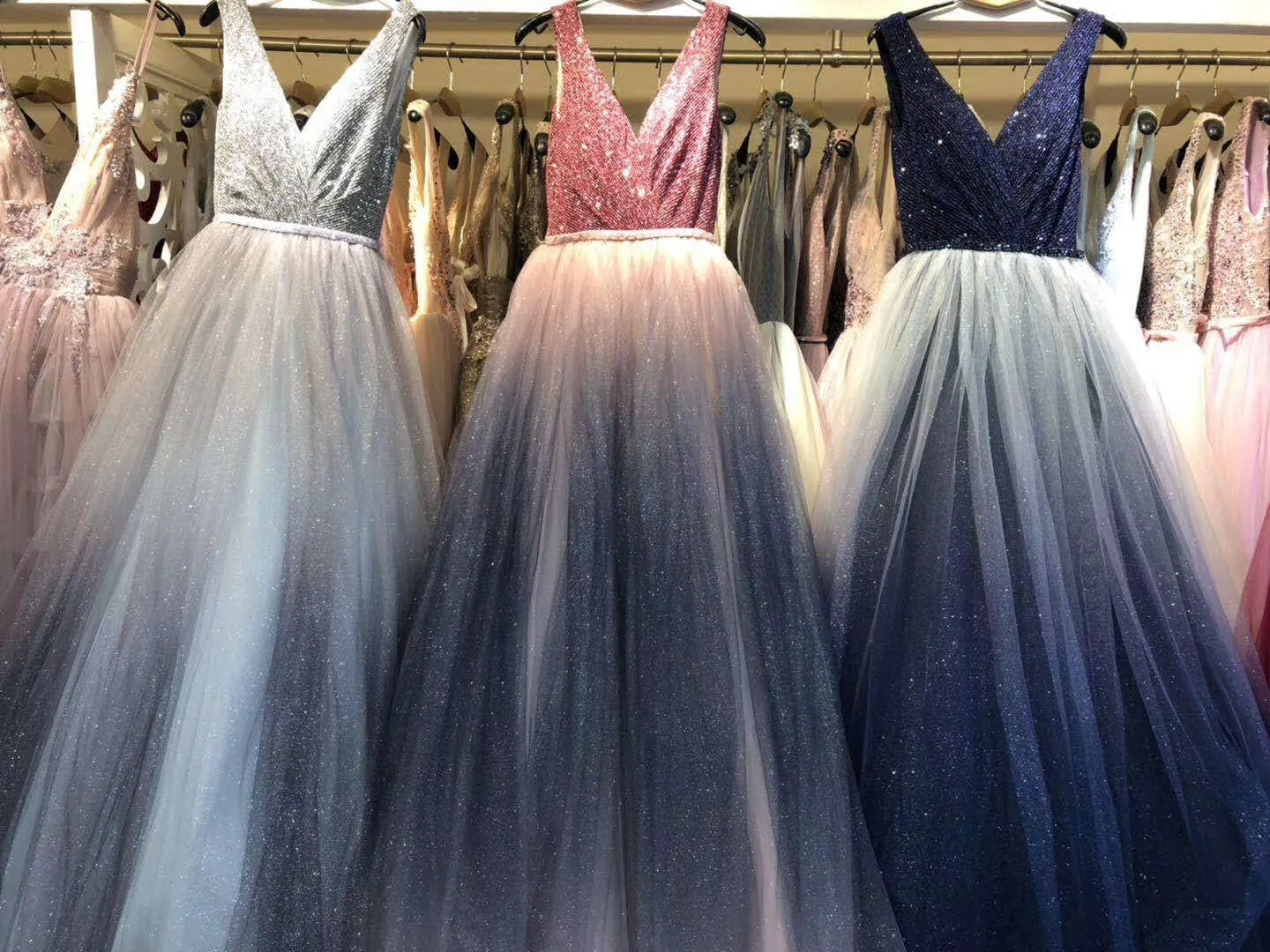 Sparking glitter chic gradient red blue gray prom event dress 2020